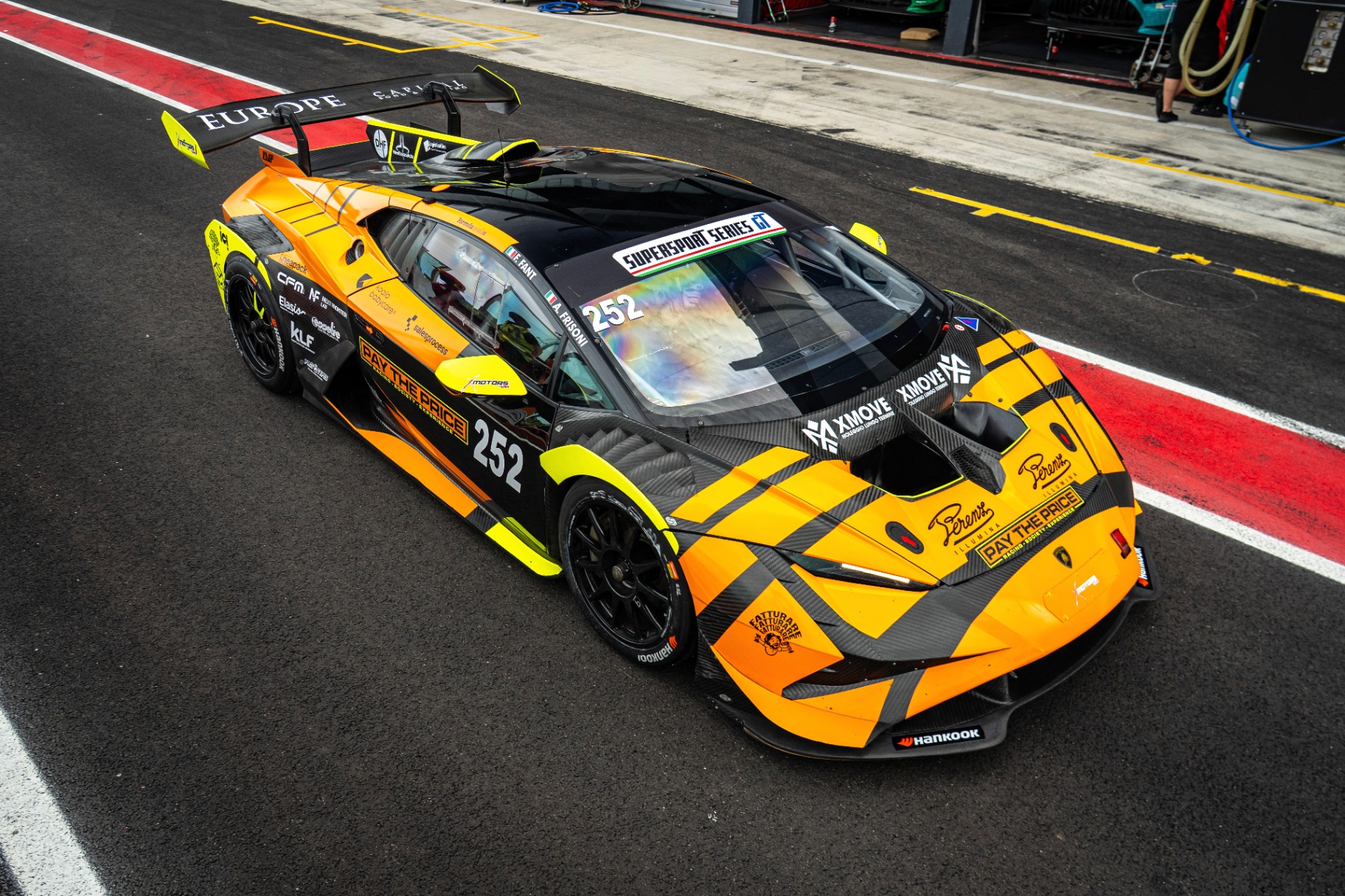 Lamborghini Huracán Super Trofeo Evo2 Pay The Price in pit lane